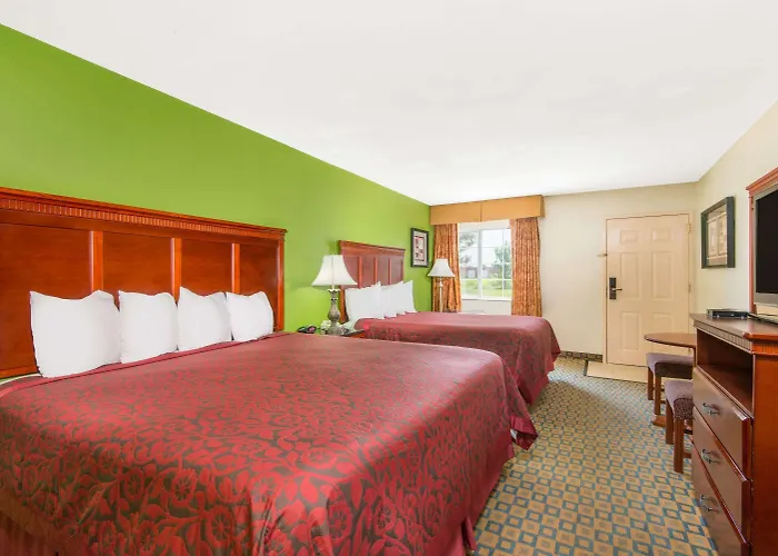 Days Inn & Suites By Wyndham Wichita